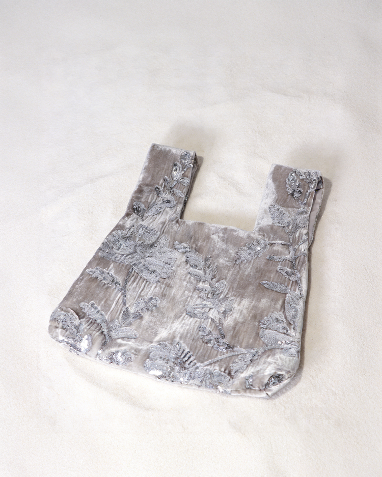 Silver Garden Velvet Tote 銀苑絨語提袋