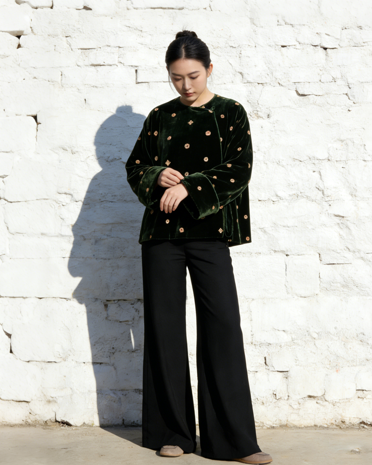 Green Baoxiang Motif Silk Velvet Top 綠色寶相紋絲絨上衣