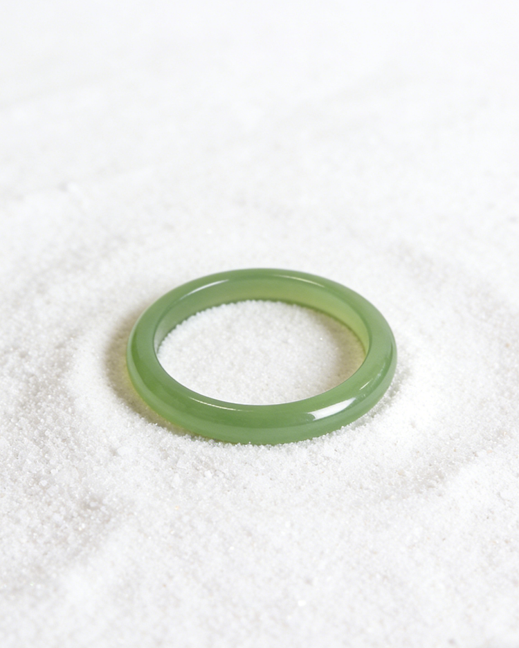 Jade Leaf Agate Bangle 翠影瑪瑙手鐲