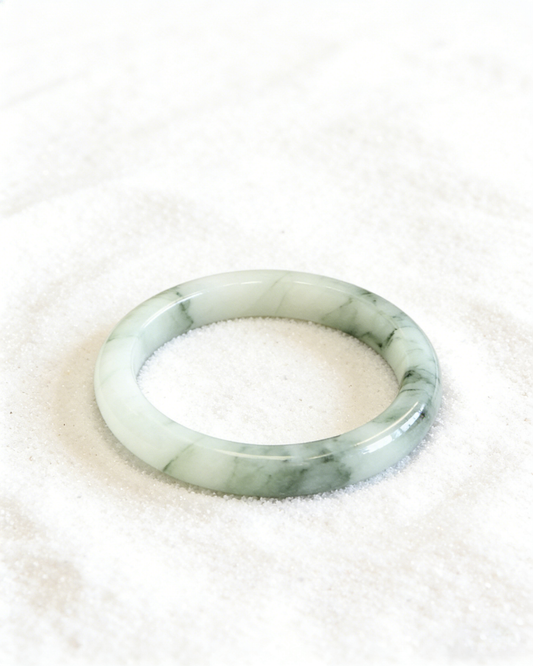 Ink Jade Tianshan Jade Bangle	碧墨天山翠手鐲