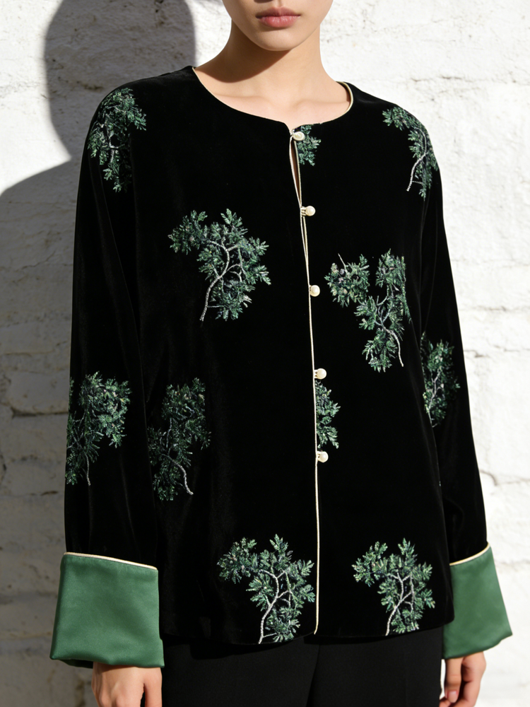 Midnight Pine Embroidered Velvet Blouse 墨夜松影絲絨刺繡上衣