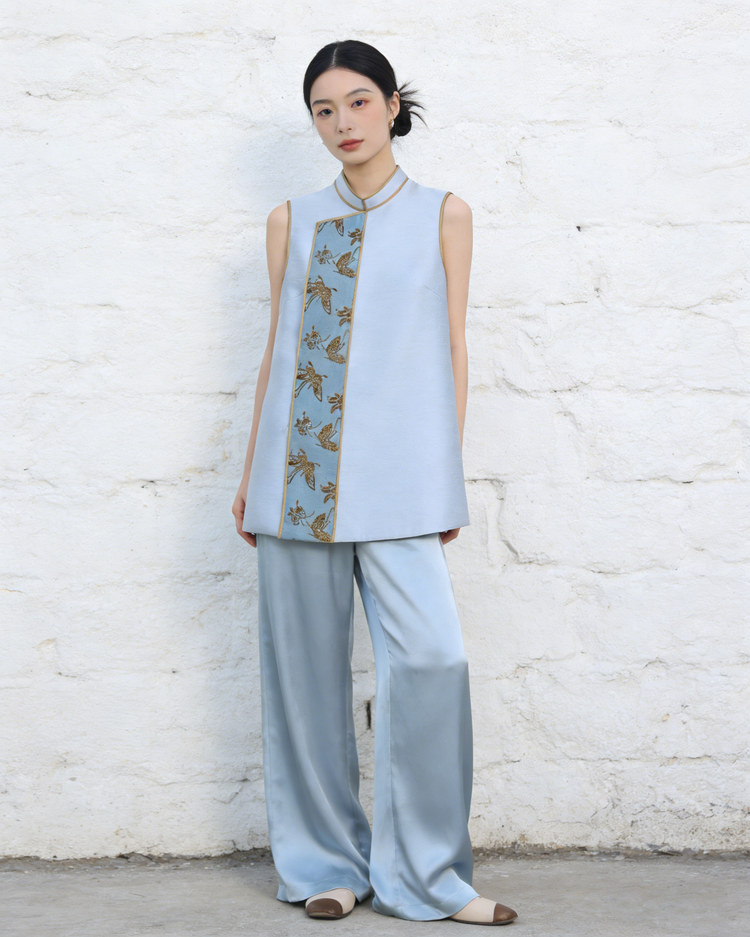 Smoky Blue Golden Butterfly Crepe Vest 煙藍重䋓漳絨馬甲