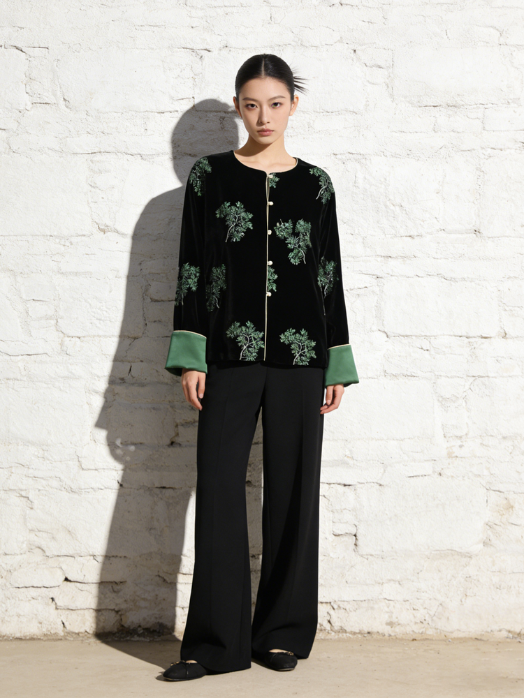 Midnight Pine Embroidered Velvet Blouse 墨夜松影絲絨刺繡上衣