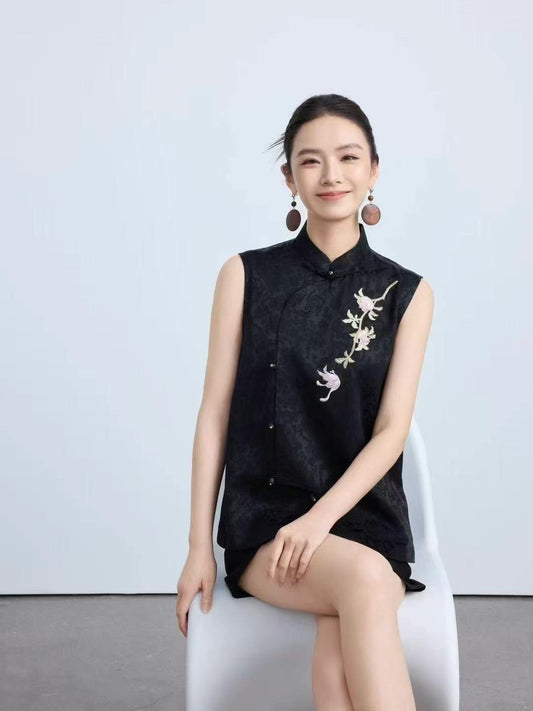 Embroidered Silk Mandarin Vest 真絲刺繡立領馬甲